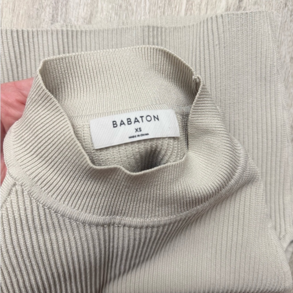 Aritzia🤍Babaton Light Beige high neck top